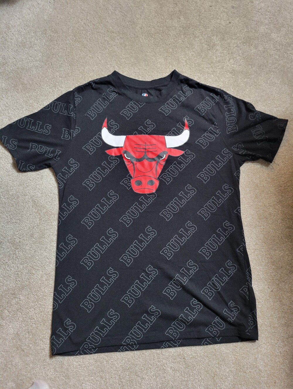 Official NBA Chicago Bulls All-Over Print Graphic T-Shirt Black Size L